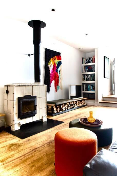 Large Townhouse Just 2 Minutes From The Sea/i360! Ferienhaus